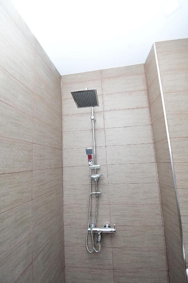 Freedom Square Apartment Tbilisi Luaran gambar